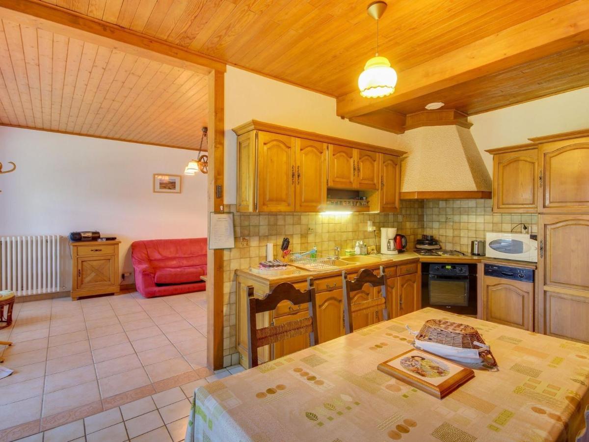 Vic-sur-Cère Beautiful Villa In The Parc Des Volcans D Auvergne מראה חיצוני תמונה